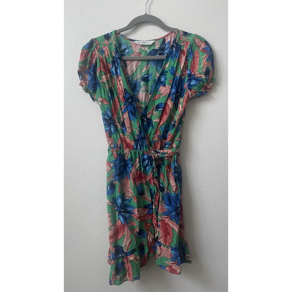 Zara Basic XS Green Floral Wrap Dress V-Neck Knee Length Puff Sleeve Ruffle